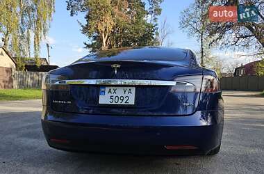 Лифтбек Tesla Model S 2016 в 