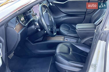 Лифтбек Tesla Model S 2017 в 