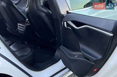 Лифтбек Tesla Model S 2017 в 
