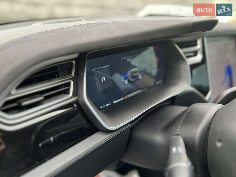 Ліфтбек Tesla Model S 2015 в Харкові