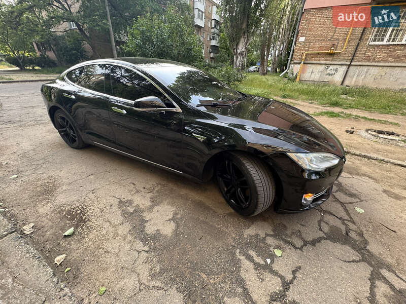 Ліфтбек Tesla Model S 2014 в Миколаєві