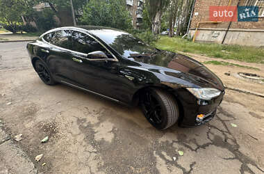 Ліфтбек Tesla Model S 2014 в 