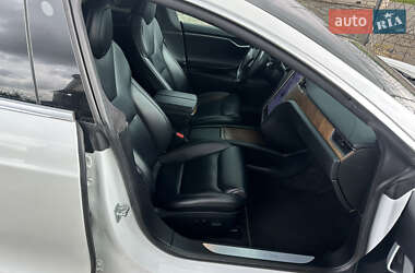 Лифтбек Tesla Model S 2020 в 