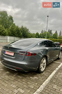 Лифтбек Tesla Model S 2013 в 