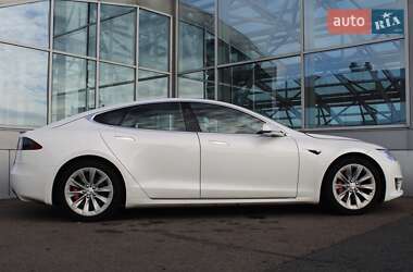 Ліфтбек Tesla Model S 2019 в 