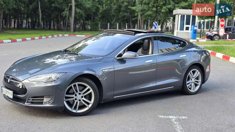 Лифтбек Tesla Model S 2013 в Харькове