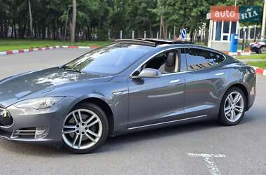 Ліфтбек Tesla Model S 2013 в 