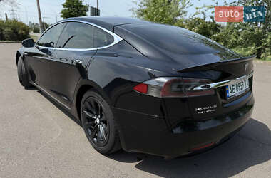 Лифтбек Tesla Model S 2017 в 