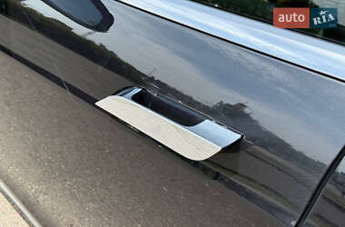 Лифтбек Tesla Model S 2017 в 