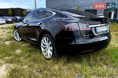 Лифтбек Tesla Model S 2017 в 