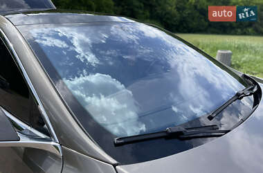 Лифтбек Tesla Model S 2016 в 