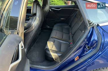 Лифтбек Tesla Model S 2017 в 