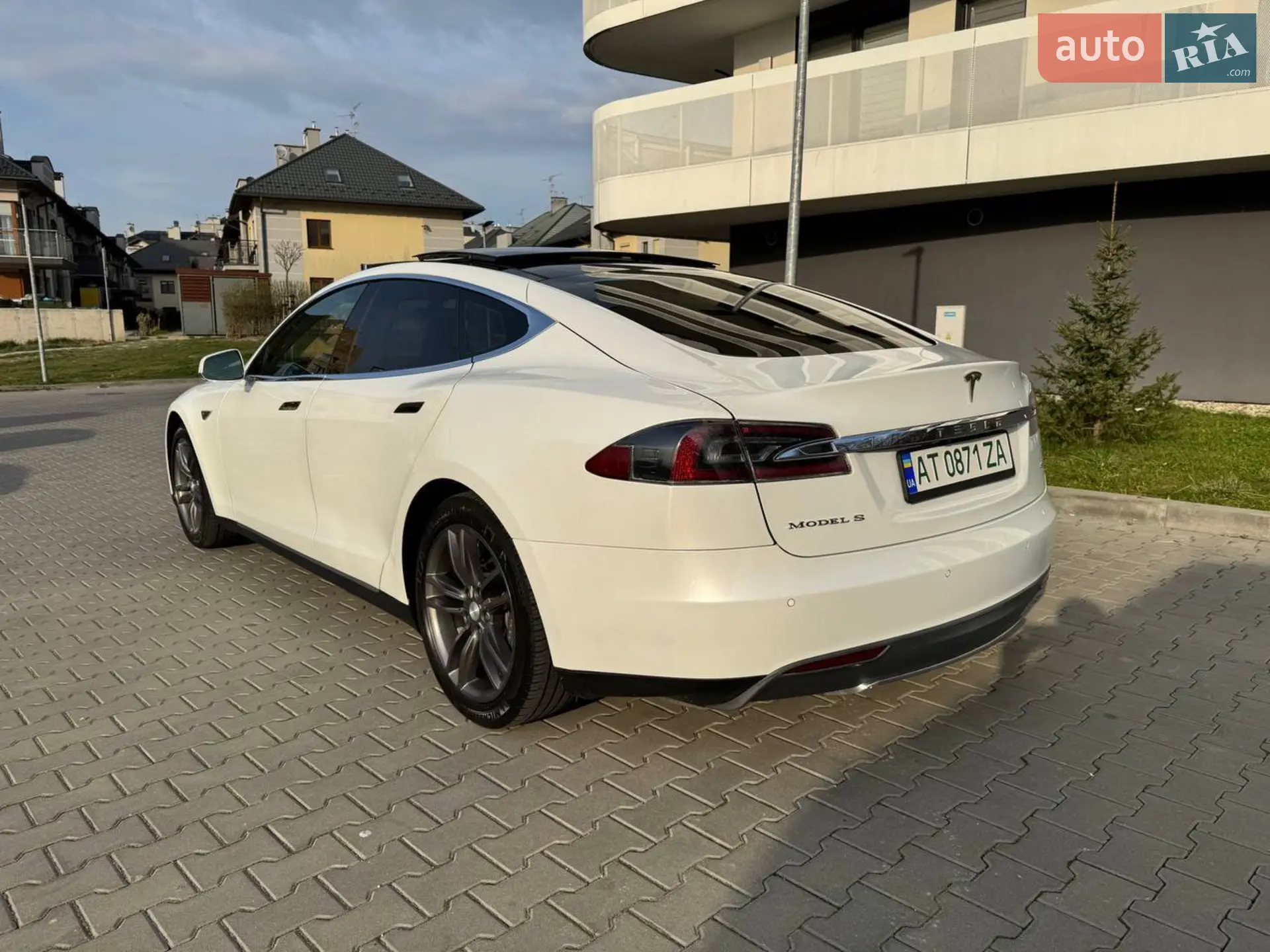 2013 Tesla Model S - мініатюра 3