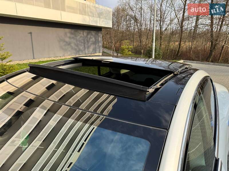Лифтбек Tesla Model S 2013 в Ивано-Франковске