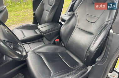 Лифтбек Tesla Model S 2016 в 