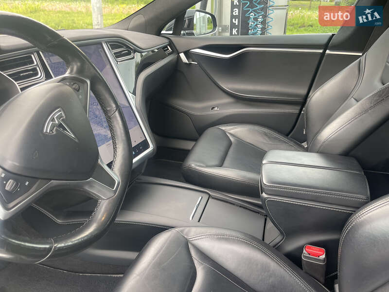 Лифтбек Tesla Model S 2016 в Львове фото 13 Лифтбек Tesla Model S 2016 в Львове