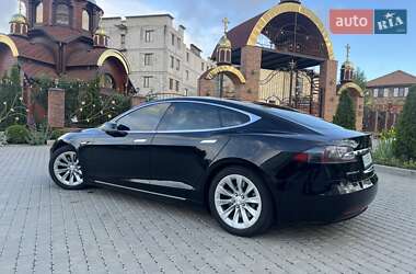 Лифтбек Tesla Model S 2016 в 