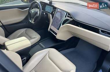 Лифтбек Tesla Model S 2016 в 