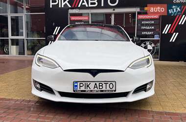 Лифтбек Tesla Model S 2020 в Львове