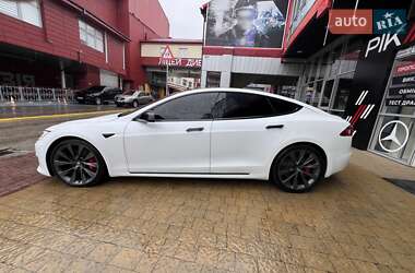 Лифтбек Tesla Model S 2020 в Львове