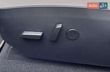 Лифтбек Tesla Model S 2020 в Львове