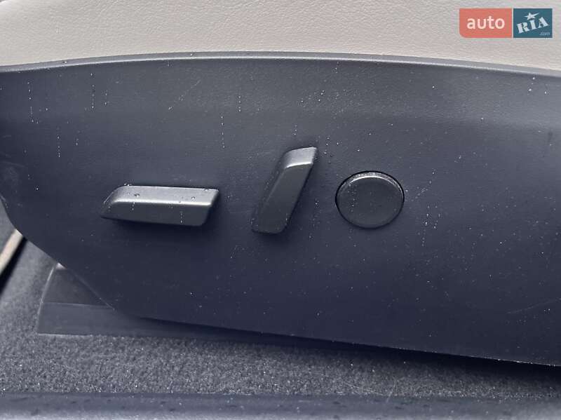Ліфтбек Tesla Model S 2020 в Львові