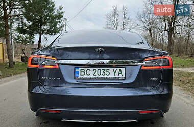 Лифтбек Tesla Model S 2015 в 