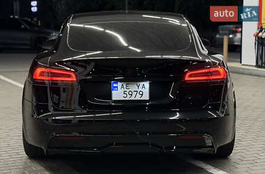 Ліфтбек Tesla Model S 2022 в 