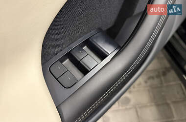 Ліфтбек Tesla Model S 2022 в 