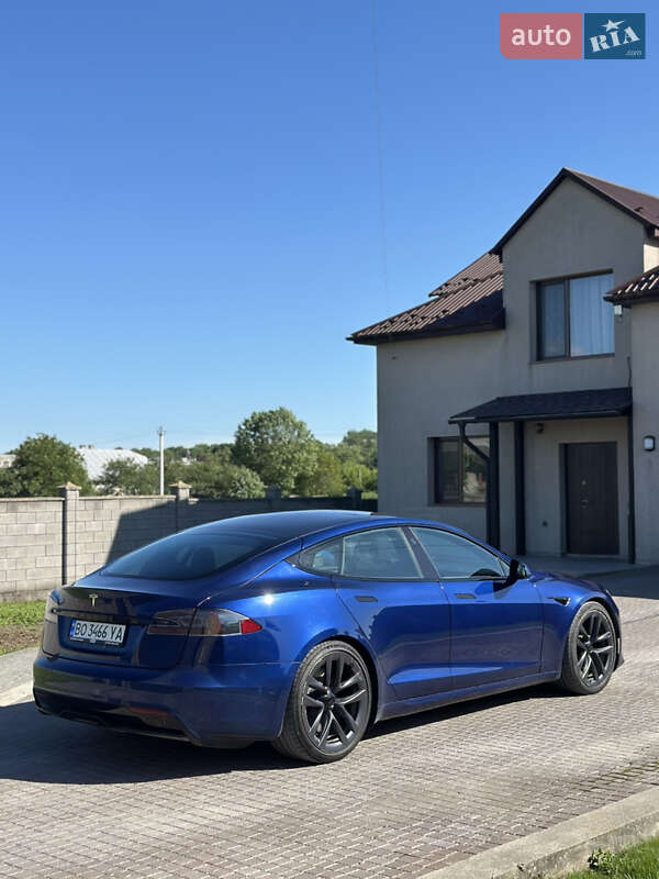 Лифтбек Tesla Model S 2021 в Хоросткове