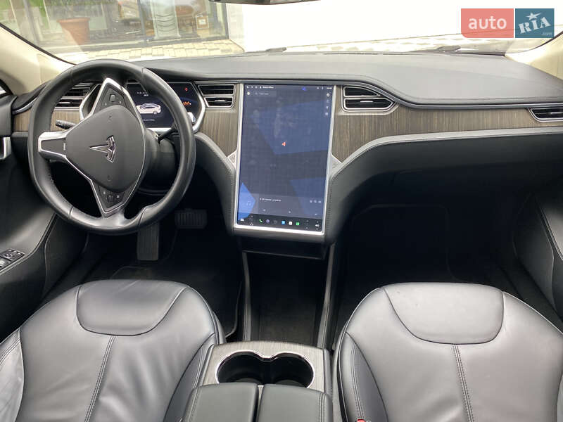 Лифтбек Tesla Model S 2014 в Кропивницком