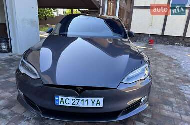 Лифтбек Tesla Model S 2017 в Владимире