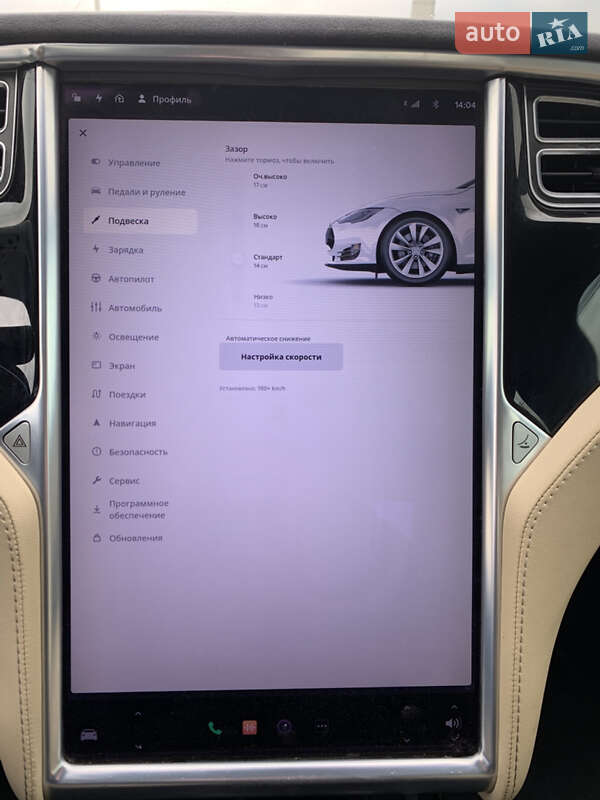 Лифтбек Tesla Model S 2015 в Львове