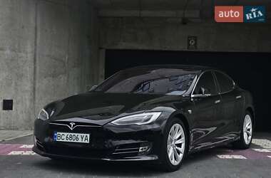 Лифтбек Tesla Model S 2017 в 