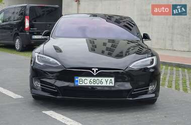 Лифтбек Tesla Model S 2017 в 