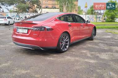 Ліфтбек Tesla Model S 2015 в 