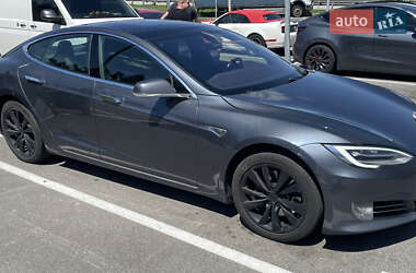 Лифтбек Tesla Model S 2016 в 