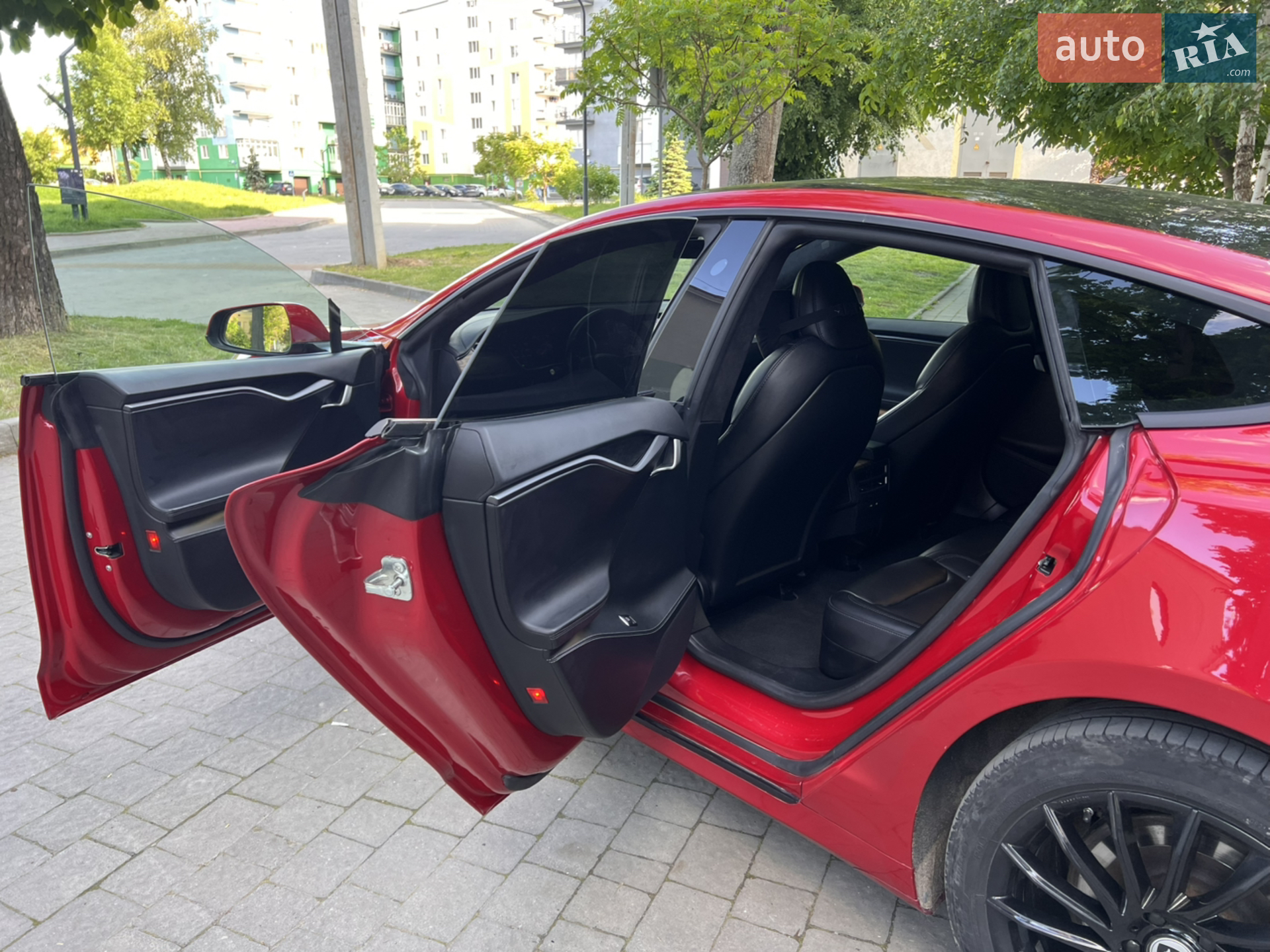 2020 Tesla Model S - мініатюра 9