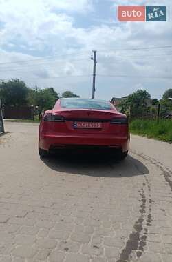 Лифтбек Tesla Model S 2022 в 