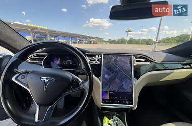 Ліфтбек Tesla Model S 2015 в 