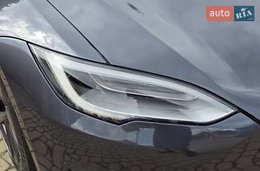 Ліфтбек Tesla Model S 2021 в 