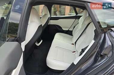 Ліфтбек Tesla Model S 2021 в 