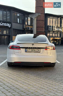 Лифтбек Tesla Model S 2013 в 