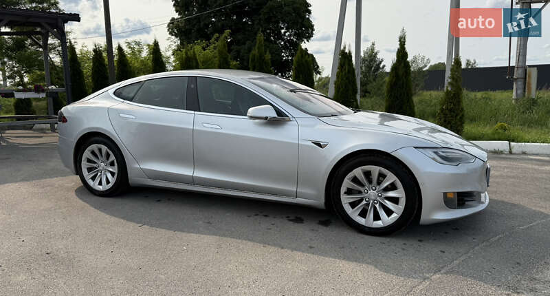 Ліфтбек Tesla Model S 2017 в Києві фото 6 Ліфтбек Tesla Model S 2017 в Києві