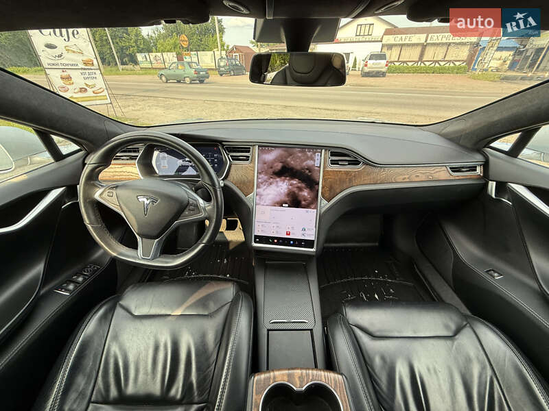 Ліфтбек Tesla Model S 2017 в Києві фото 20 Ліфтбек Tesla Model S 2017 в Києві