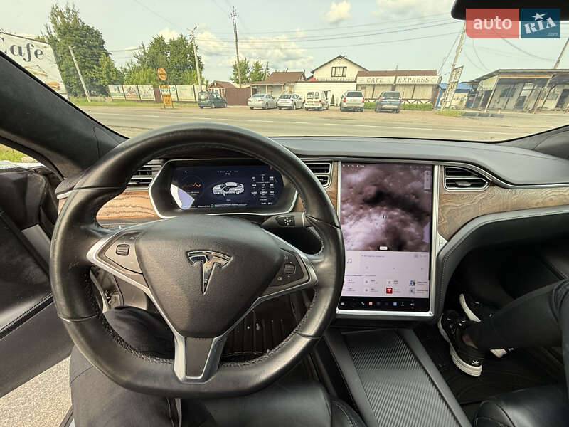 Ліфтбек Tesla Model S 2017 в Києві фото 24 Ліфтбек Tesla Model S 2017 в Києві