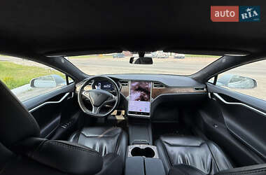Лифтбек Tesla Model S 2017 в 