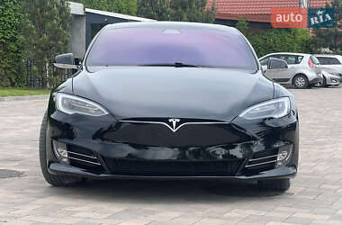 Лифтбек Tesla Model S 2019 в 