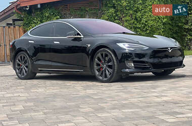 Лифтбек Tesla Model S 2019 в 