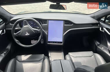 Лифтбек Tesla Model S 2019 в 